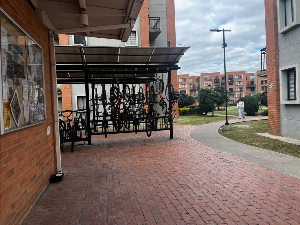 APARTAMENTO EN VENTA EN MADRID CONJUNTO EL PEÑOL LA SOLEDAD — foto 4