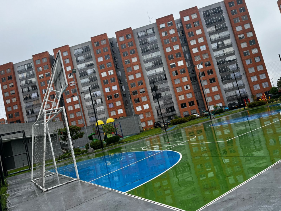 APARTAMENTO EN VENTA EN MADRID CONJUNTO HACIENDA LOS SAUCES OLIVA — foto 3