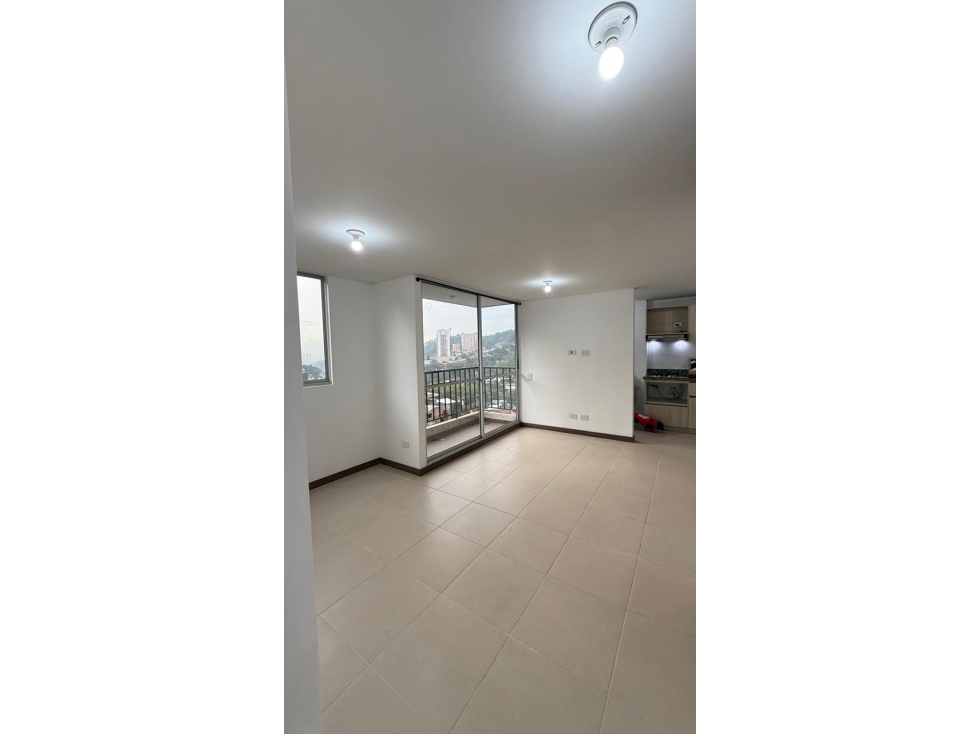 ARRIENDO APARTAMENTO EN LA ESTRELLA — foto 2