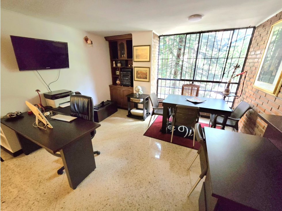 VENDO AMPLIO APARTAMENTO EN CONQUISTADORES — foto 4