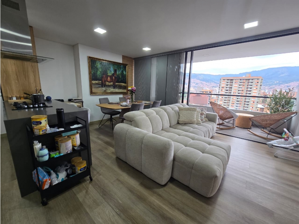 VENDO HERMOSO APARTAMENTO EN LOS COLORES