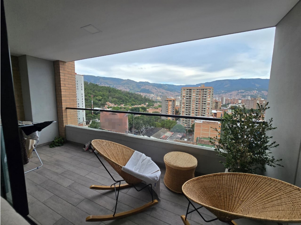 VENDO HERMOSO APARTAMENTO EN LOS COLORES — foto 2