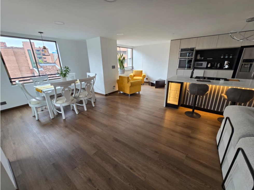 VENDO HERMOSO PENTHOUSE EN LAURELES