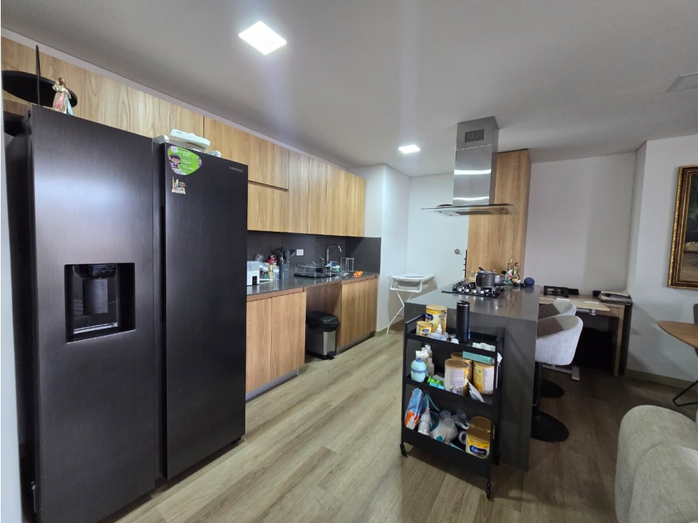 VENDO HERMOSO APARTAMENTO EN LOS COLORES — foto 4