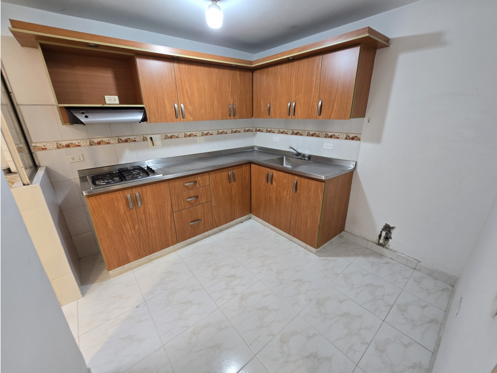 ARRIENDO CASA EN LA LOMA DE LOS BERNAL — foto 3
