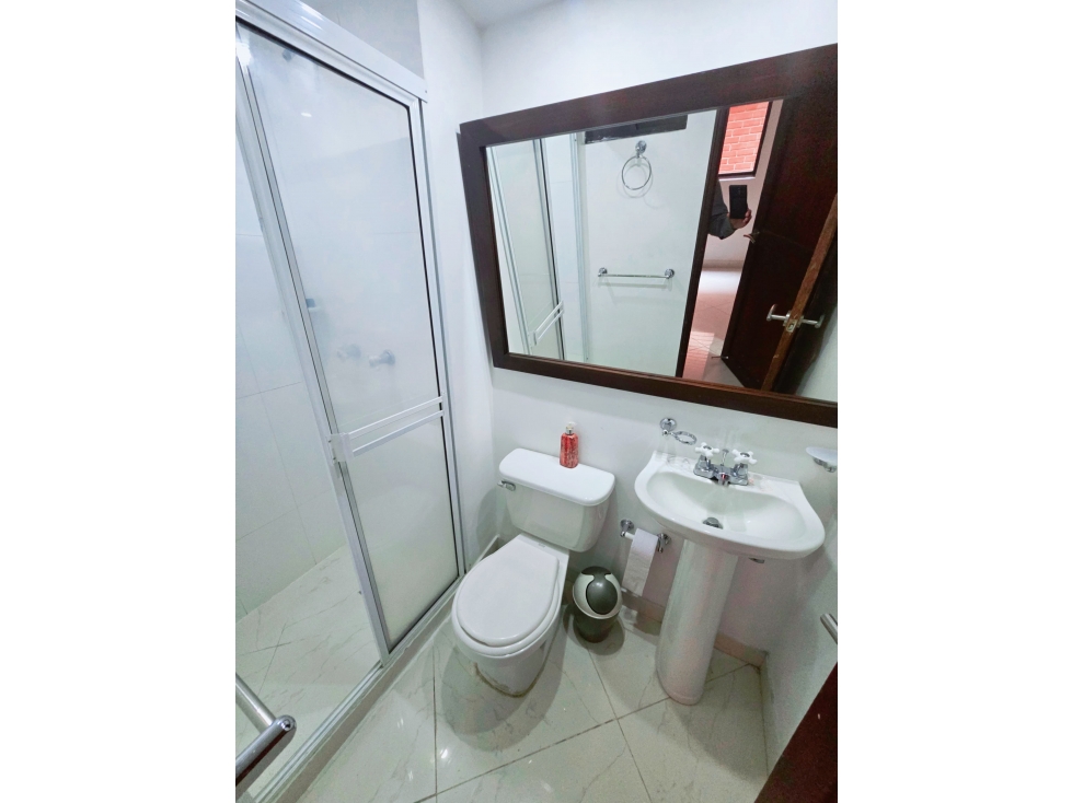 Vendo apartamento en Laureles Cerca a la avenida nutibara — foto 6