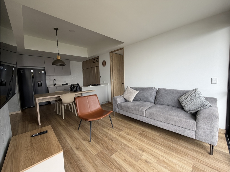 VENDO HERMOSO APARTAMENTO EN ENVIGADO