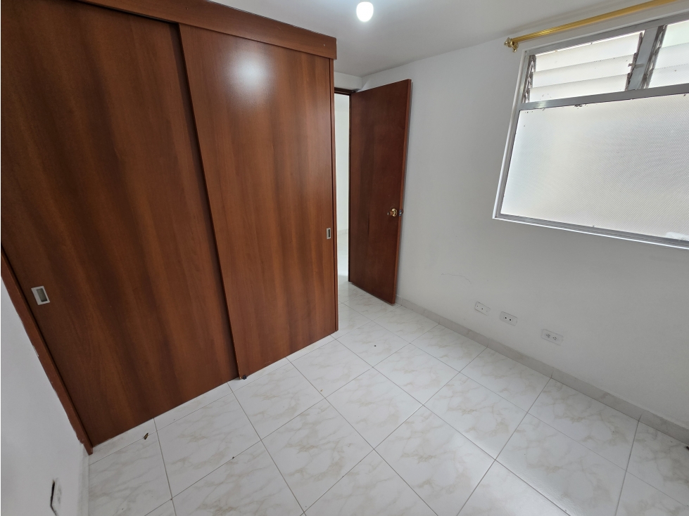 ARRIENDO CASA EN LA LOMA DE LOS BERNAL — foto 6