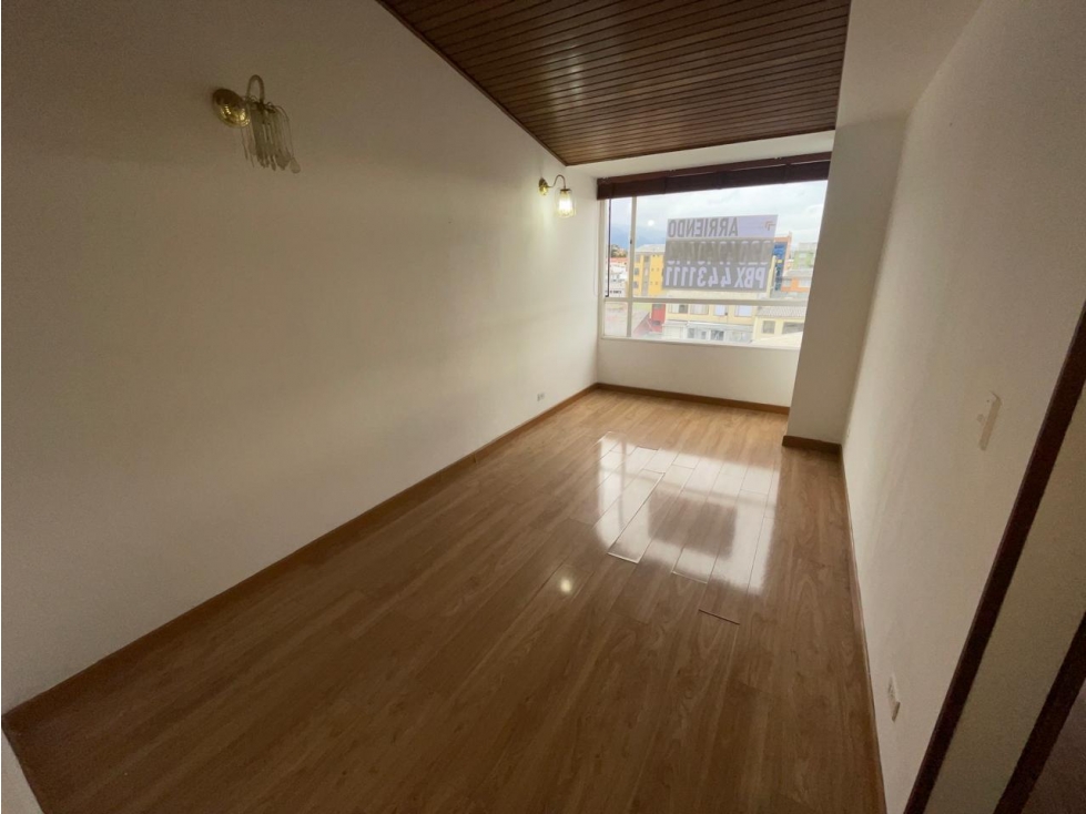 ARRIENDO APARTAMENTO EN EL EDIFICIO REYES III Y IV - PISO 5 — foto 3