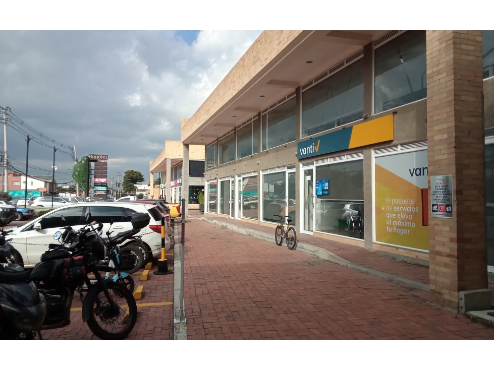 LOCAL COMERCIAL CENTRO C. NOGALES PLAZA - 1