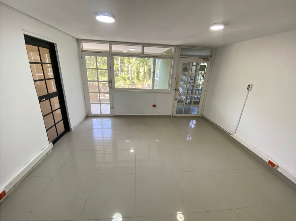 ARRIENDO OFICINA EN EL PRADO — foto 4