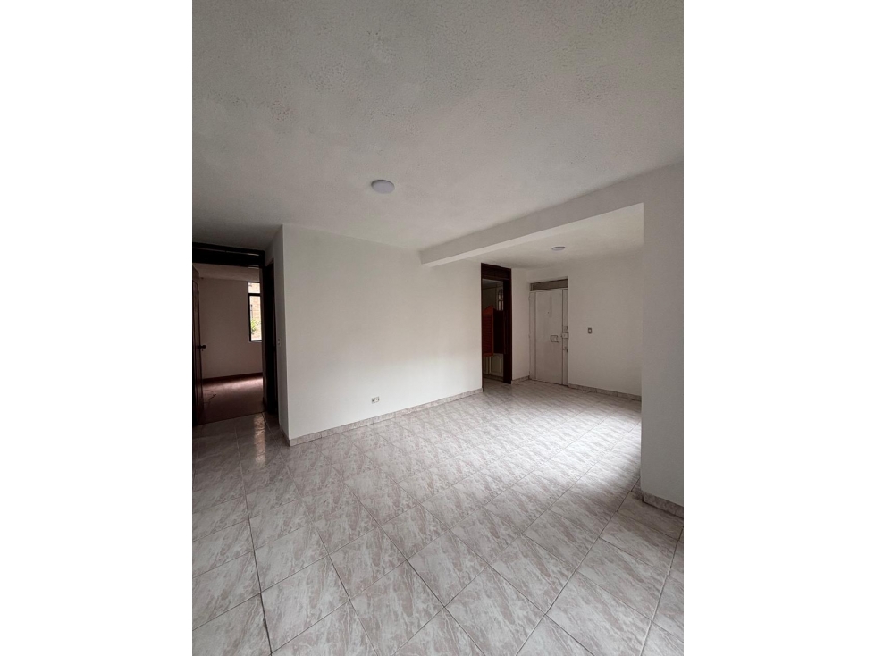 APARTAMENTO EN ARRIENDO EN CARLOS LLERAS MZ D — foto 2