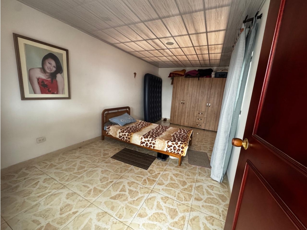 SE VENDE CASA EN LOS CEREZOS ENGATIVA — foto 4