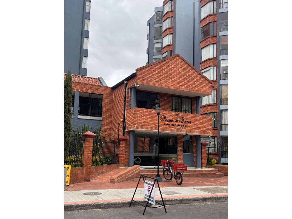 VENTA APARTAMENTO PLAZUELA DE TOSCANA