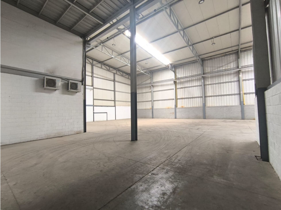 ARRIENDO BODEGA EN PARQUE INDUSTRIAL GALAPA * - 2