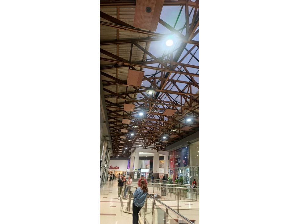 VENTA DE LOCAL CENTRO COMERCIAL TUNAL — foto 3