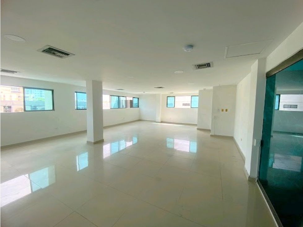 ARRIENDO LOCAL EN EL CENTRO COMERCIAL BAHIA - 2