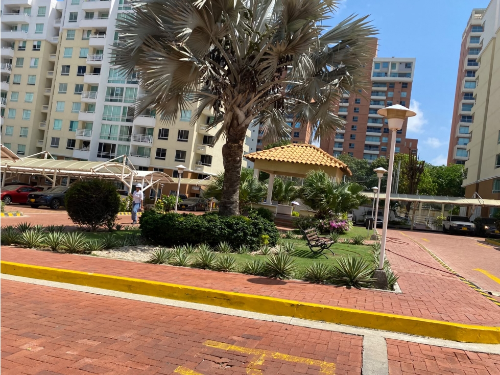 ARRIENDO APARTAMENTO EN MIRAMAR — foto 4