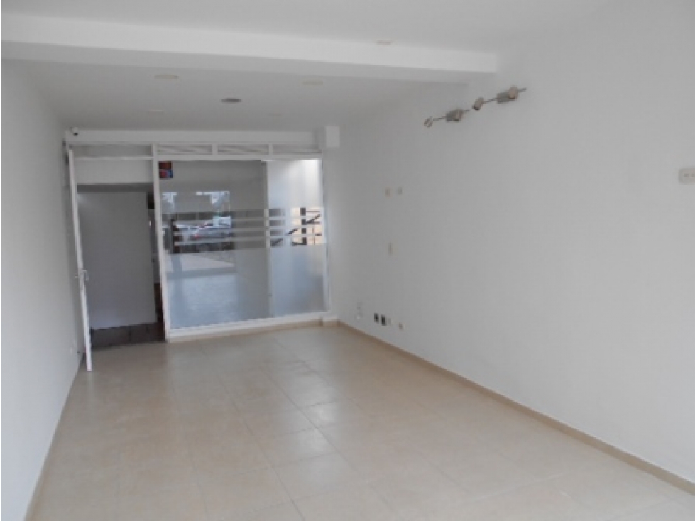 LOCAL COMERCIAL CENTRO C. NOGALES PLAZA - 2