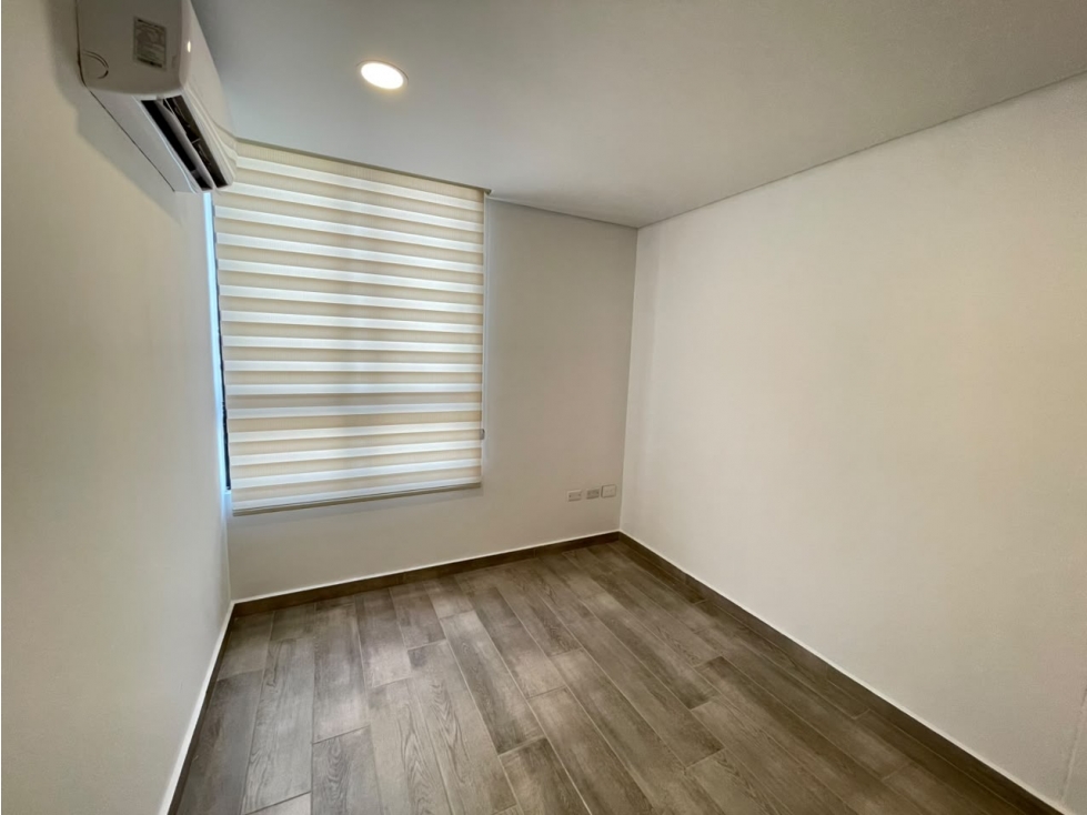APARTAMENTO EN ARRIENDO EN LA CASTELLANA * — foto 6