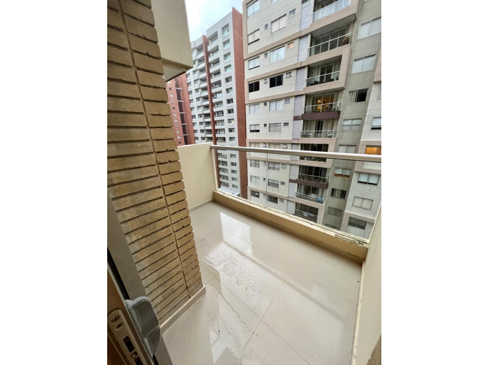 ARRIENDO APARTAMENTO EN PORTAL DE GENOVES — foto 5