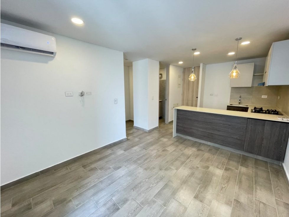 APARTAMENTO EN ARRIENDO EN LA CASTELLANA * — foto 2