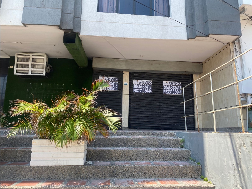 ARRIENDO LOCAL COMERCIAL EDIFICIO SANTA LUCIA