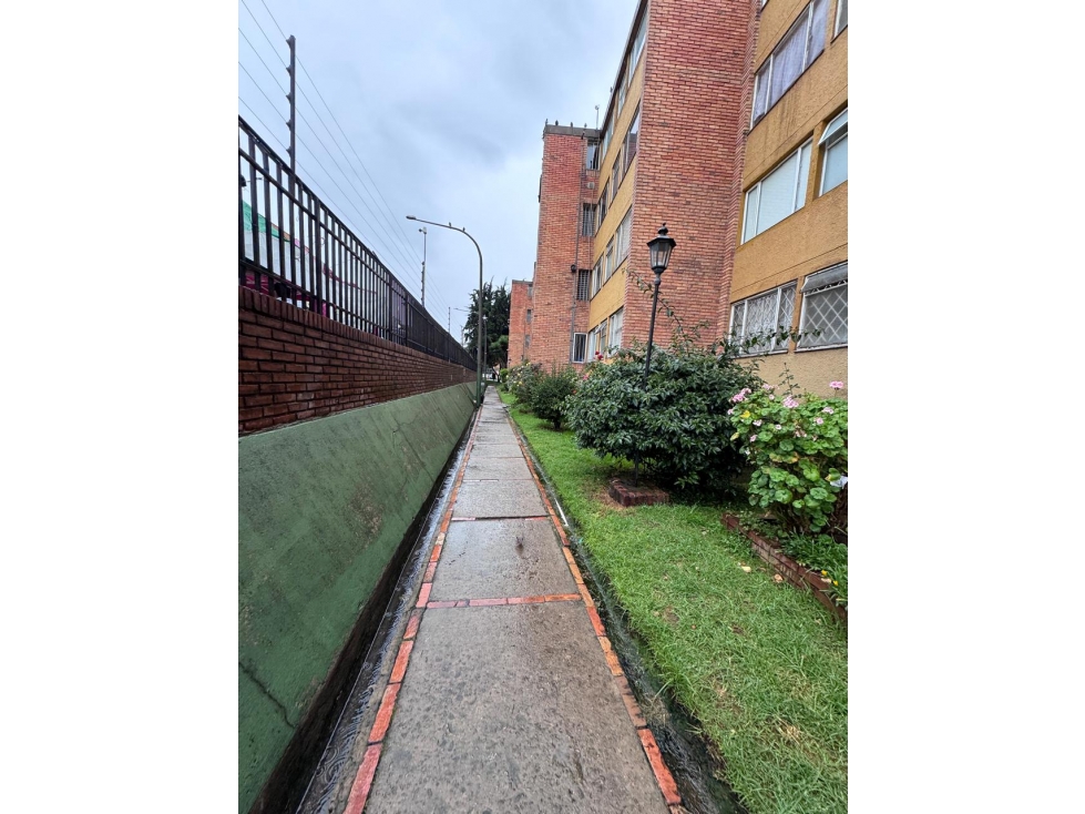 SE VENDE APARTAMENTO EN COLSEGUROS/ USATAMA — foto 2