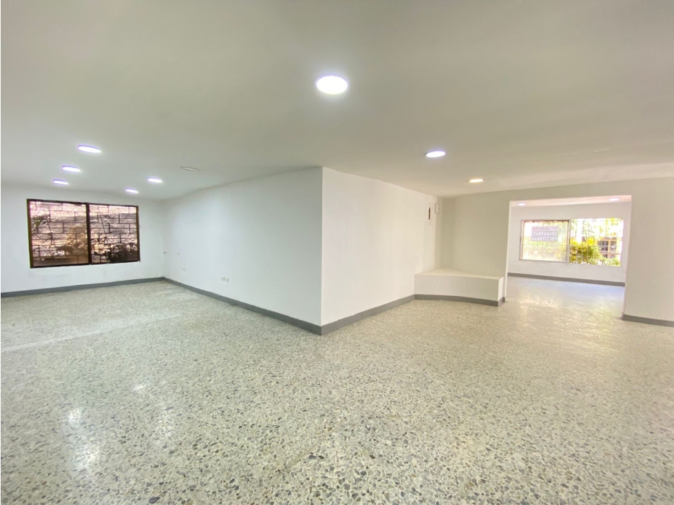 ARRIENDO OFICINA EN LA CALLE 96 - 3