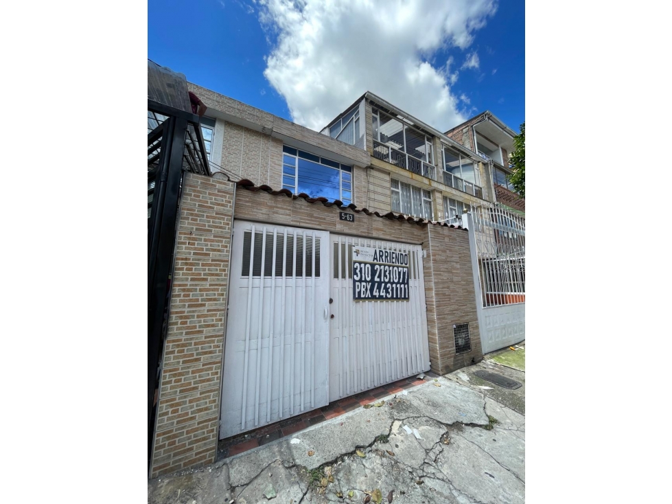 ARRIENDO CASA AMPLIA EN EL BARRIO VERAGUAS - 2 NIVELES — foto 2
