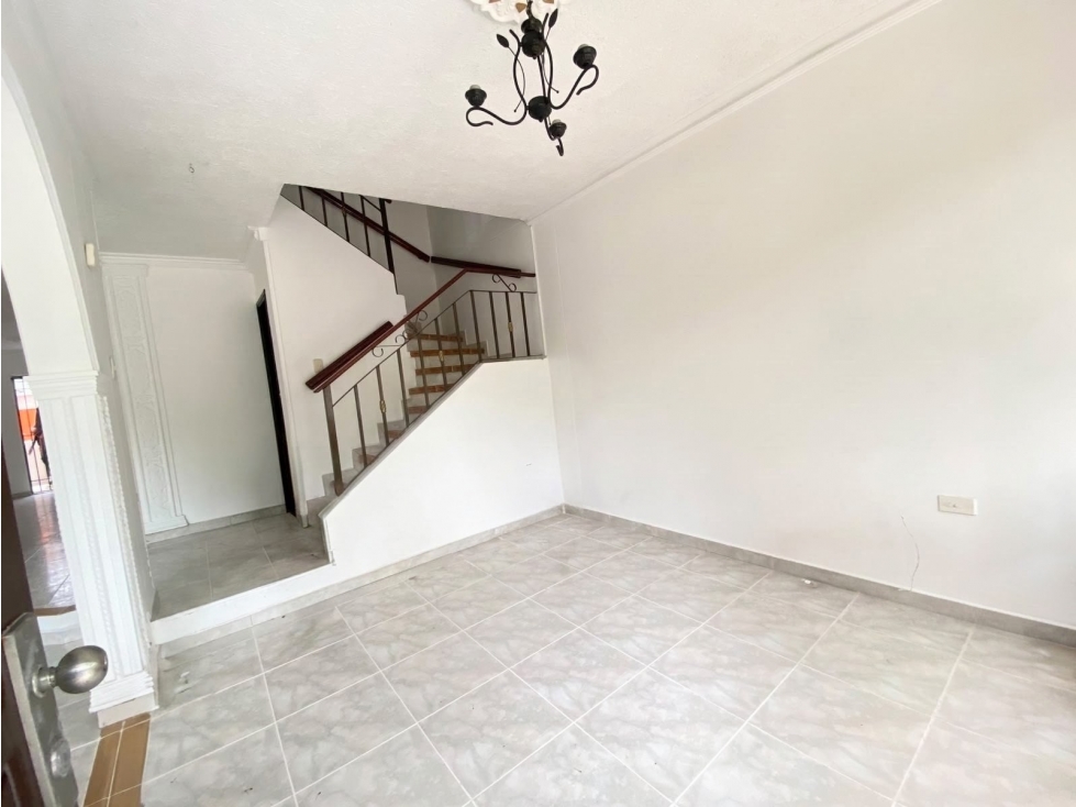 ARRIENDO CASA EN VILLA CAROLINA — foto 3