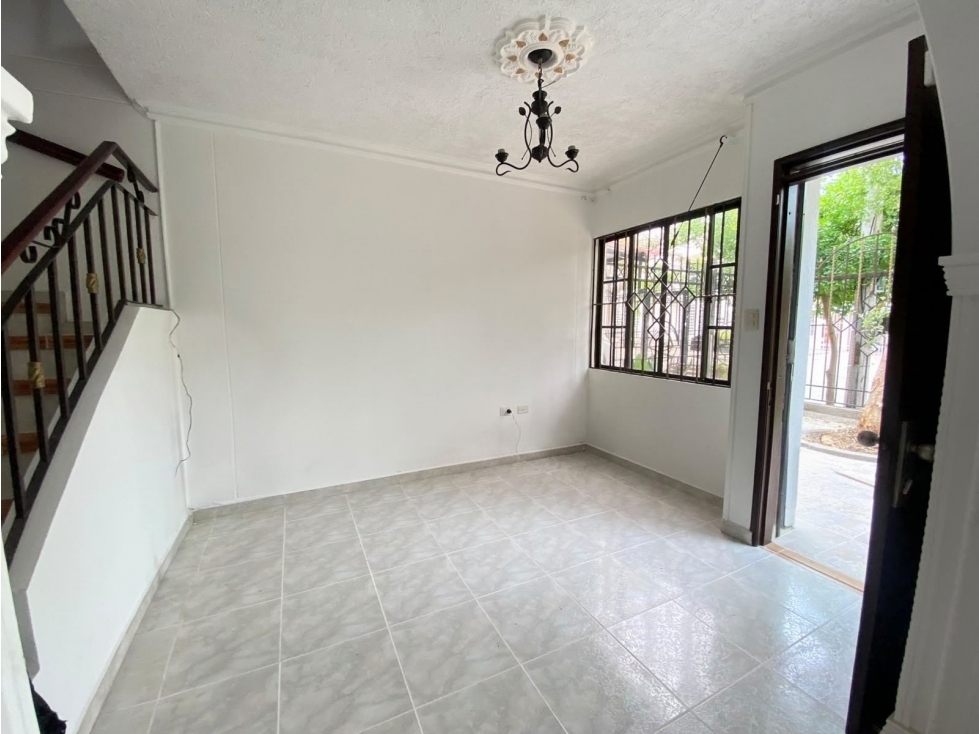 ARRIENDO CASA EN VILLA CAROLINA — foto 2