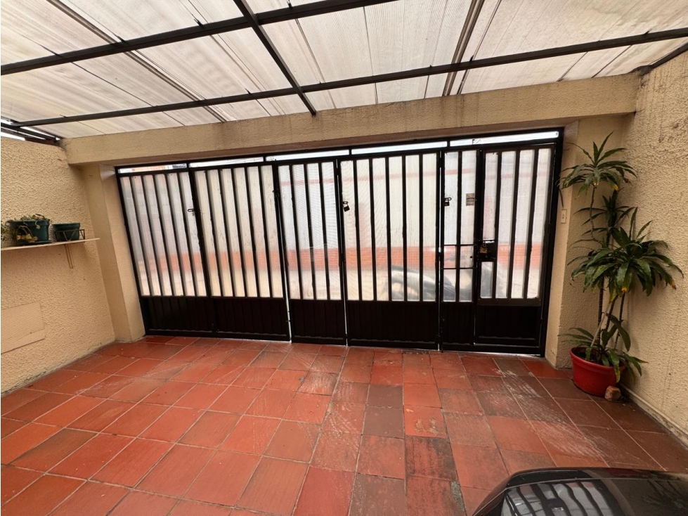 SE VENDE CASA EN CAPELLANIA /FONTIBON — foto 3