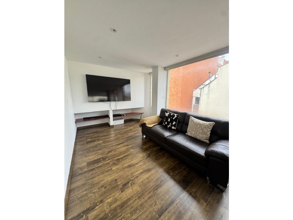 SE VENDE APARTAMENTO DUPLEX EN SANTA BARBARA — foto 3