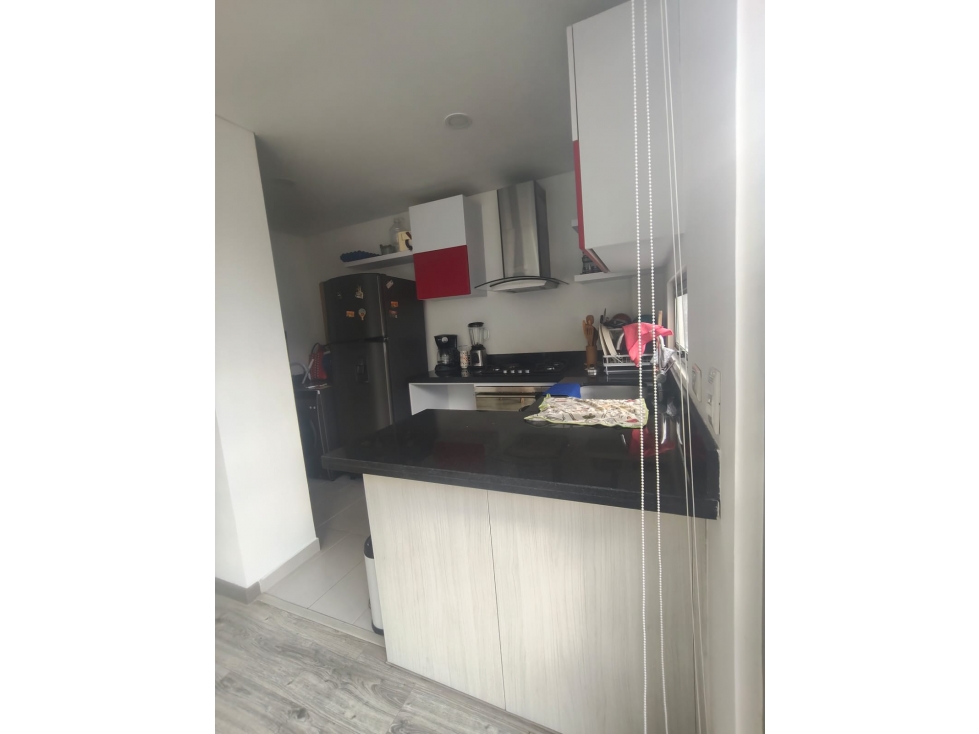 ARRIENDO LINDO APTO EN AKROS / CENTRO — foto 5
