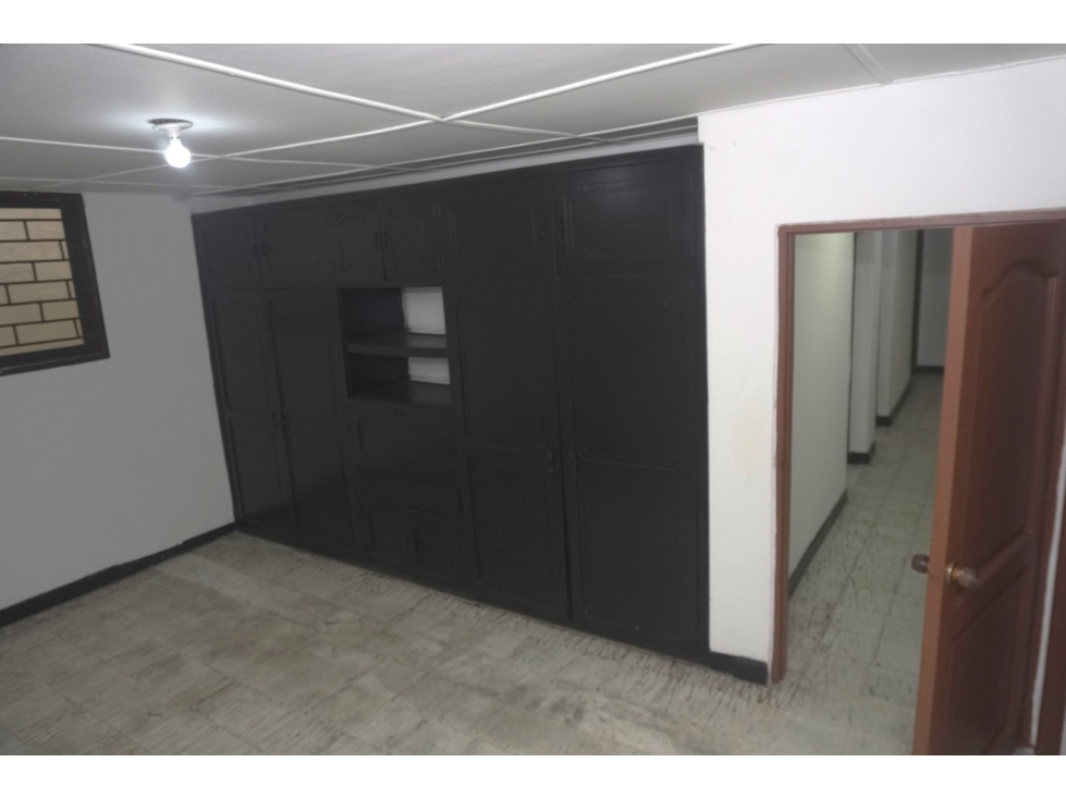 VENDO CASA EN EL BARRIO SIMON BOLIVAR — foto 4