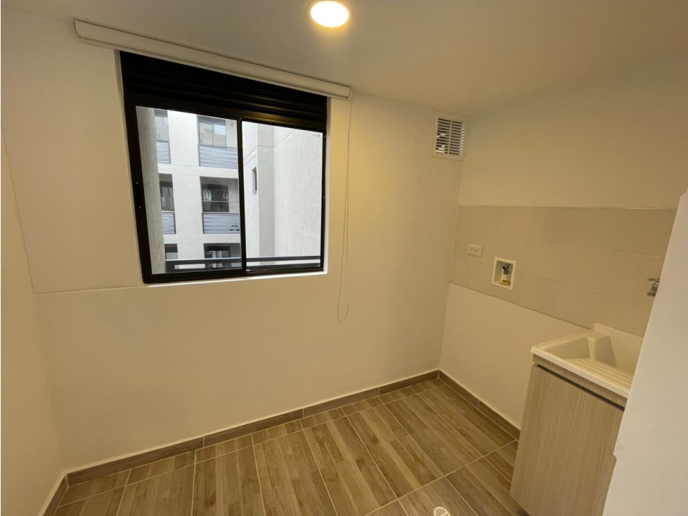 VENDO APARTAMENTO EN CIUDAD MALLORQUIN * — foto 5