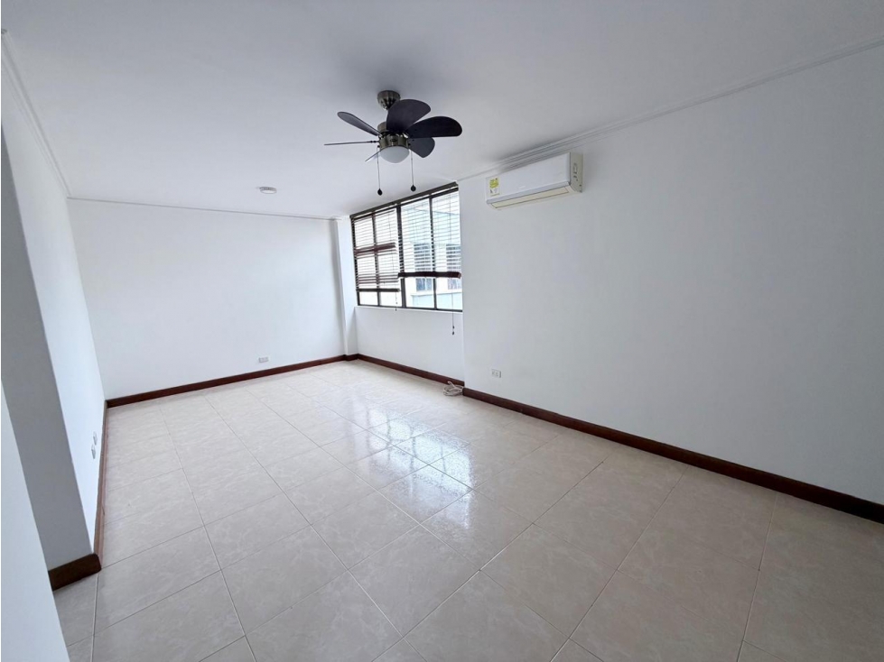 APARTAMENTO EN ARRIENDO RIOMAR *
