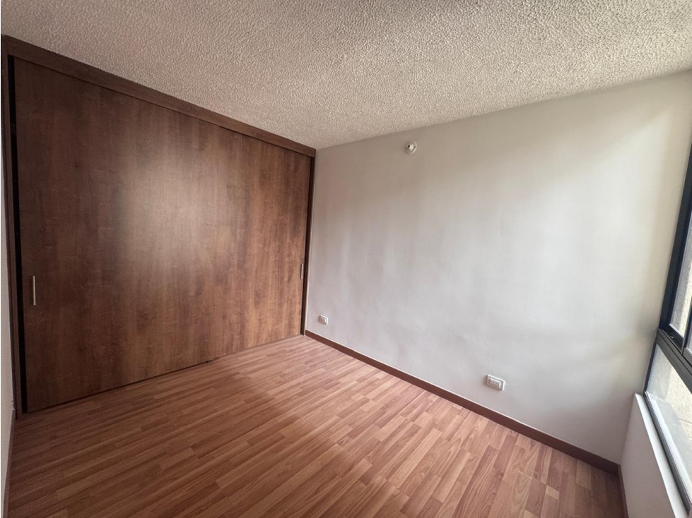 ARRIENDO APARTAMEMTO EN CIERZO T3 AP 303 — foto 5