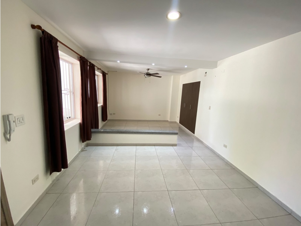 ARRIENDO APARTAESTUDIO EN LA CUMBRE — foto 2