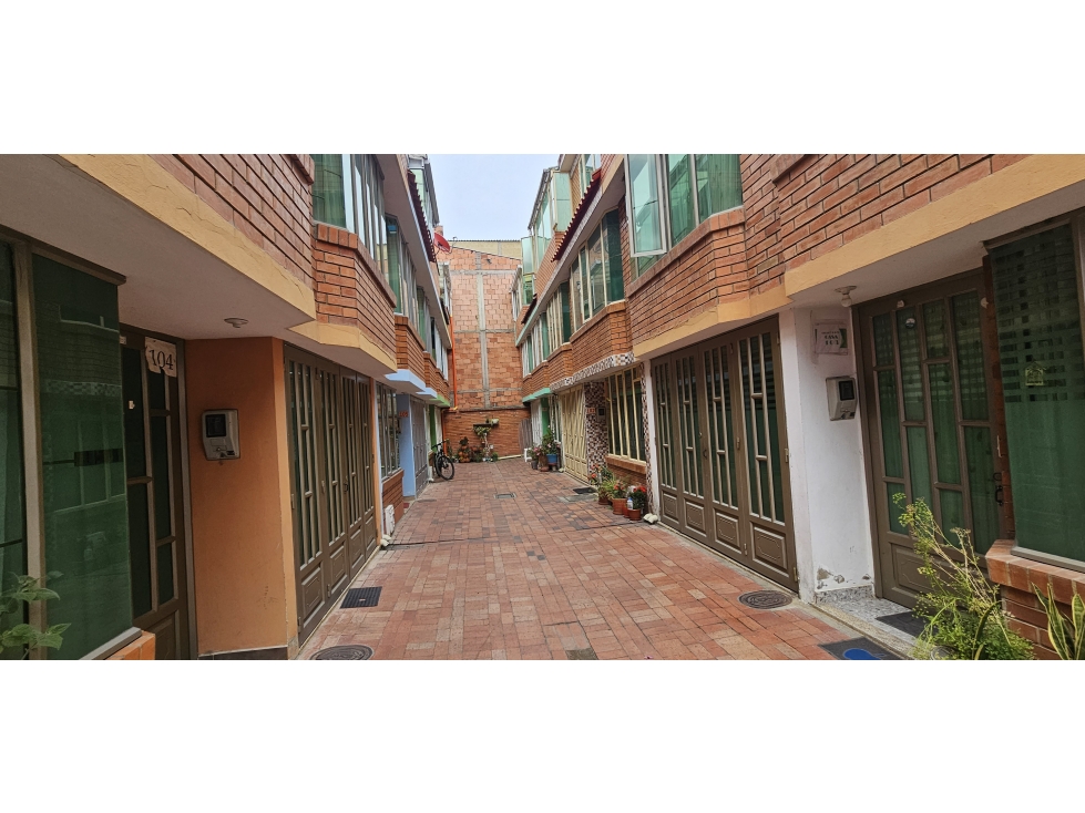 CASA EN VENTA CENTRO TOCANCIPA - 2