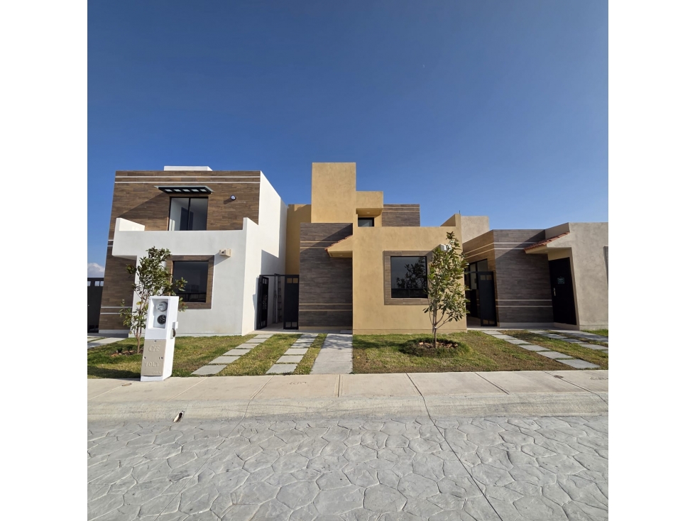 CASA EN PREVENTA, SOBRE BLVD SANTA CATARINA EN PACHUCA DE SOTO, HGO