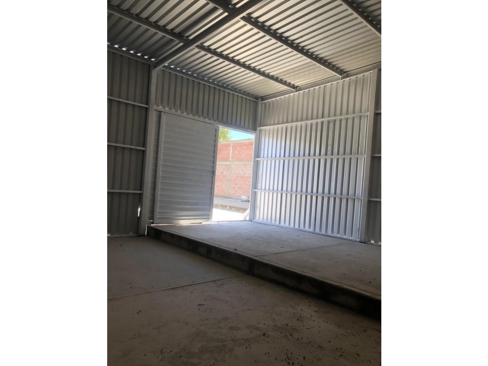 BODEGA EN RENTA EN PACHUCA POR AVENIDA COLOSIO - 4