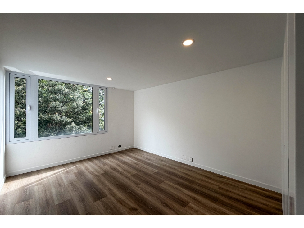Apartamento Dúplex con terraza en venta en Los Rosales — foto 6