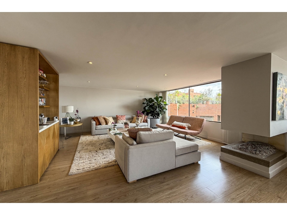 Apartamento Dúplex en venta en Los Rosales — foto 3