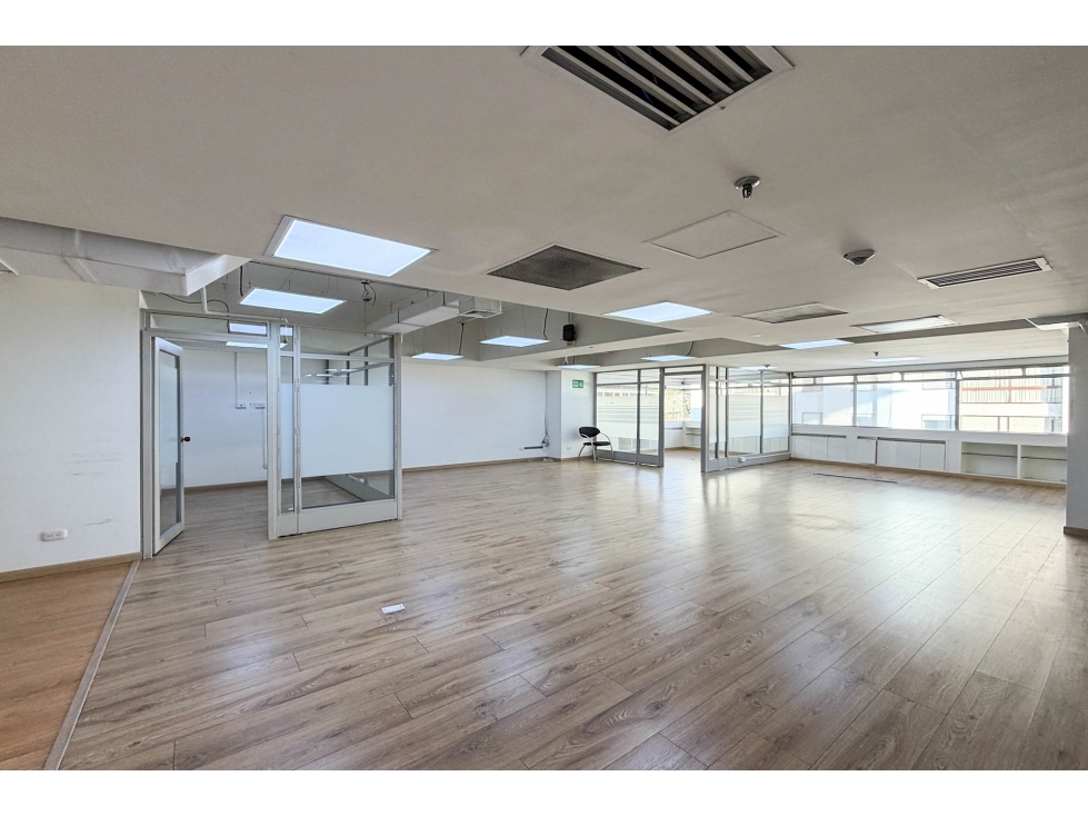 Oficina en arriendo en Chicó