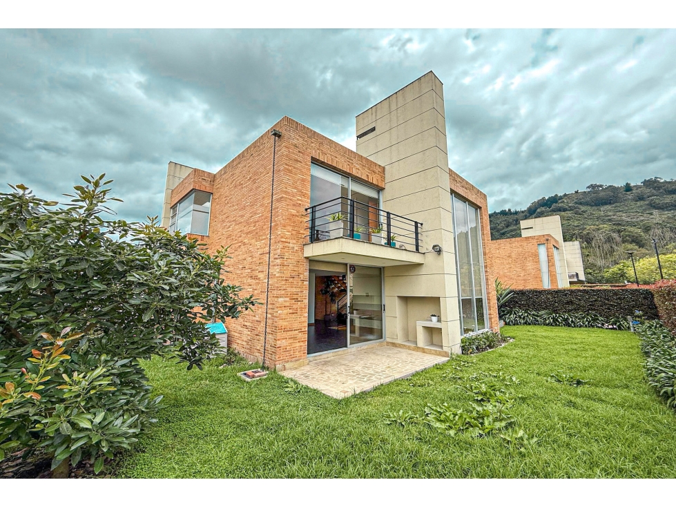 Casa Dúplex con terraza en venta rentando en Chia