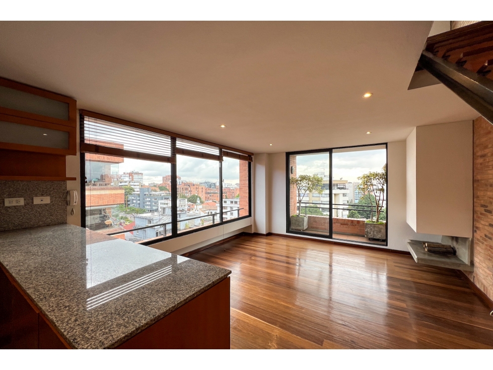 Apartamento Dúplex en venta en Los Rosales — foto 6