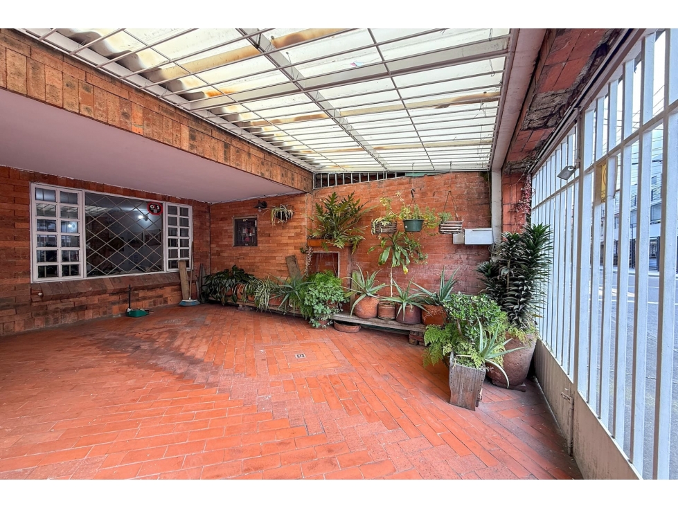 Casa oficina Triplex en venta en Santa Ana Occidental — foto 3