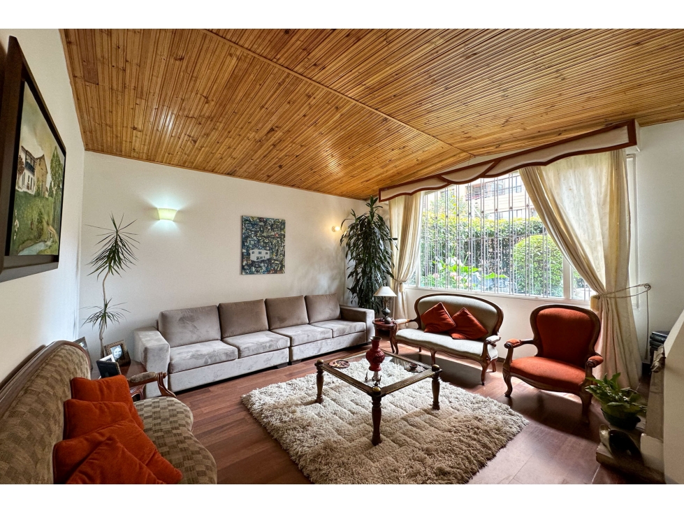 Casa en venta en Cedritos